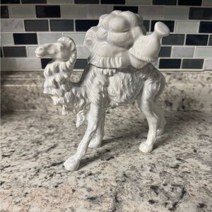 Artist Signed White Porcelain Nativity Camel CB89